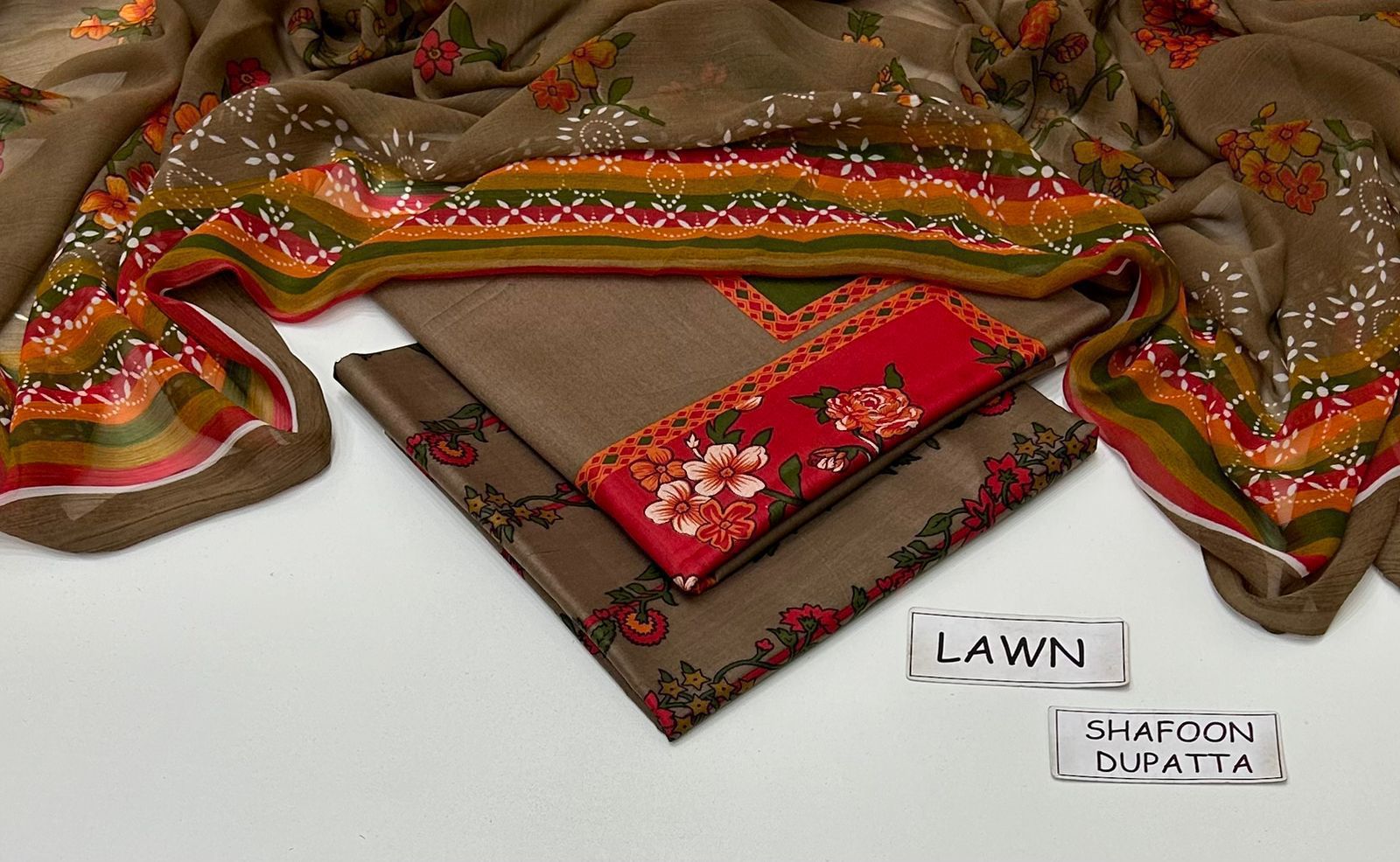 Unstitched Lawn Printed 3 Piece Suit with Bamber Chiffon Dupatta