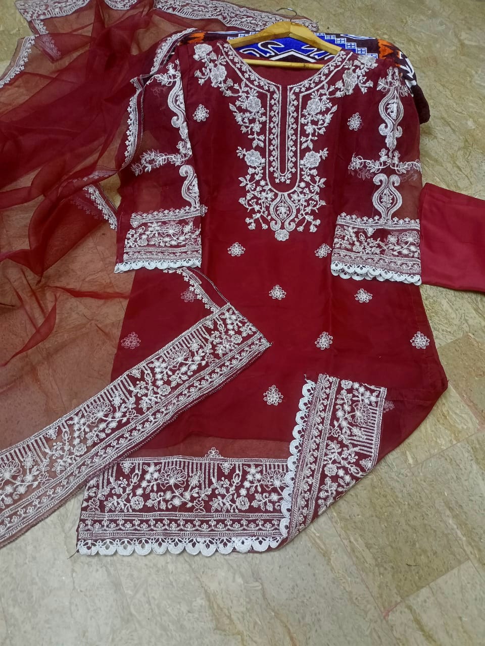Ready to Wear 3-Piece Embroidered Organza Suit with Crepe Inner & Dupatta