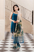 Stylish 3-Piece Suit – Elegant Daman & Sleeve Embroidery