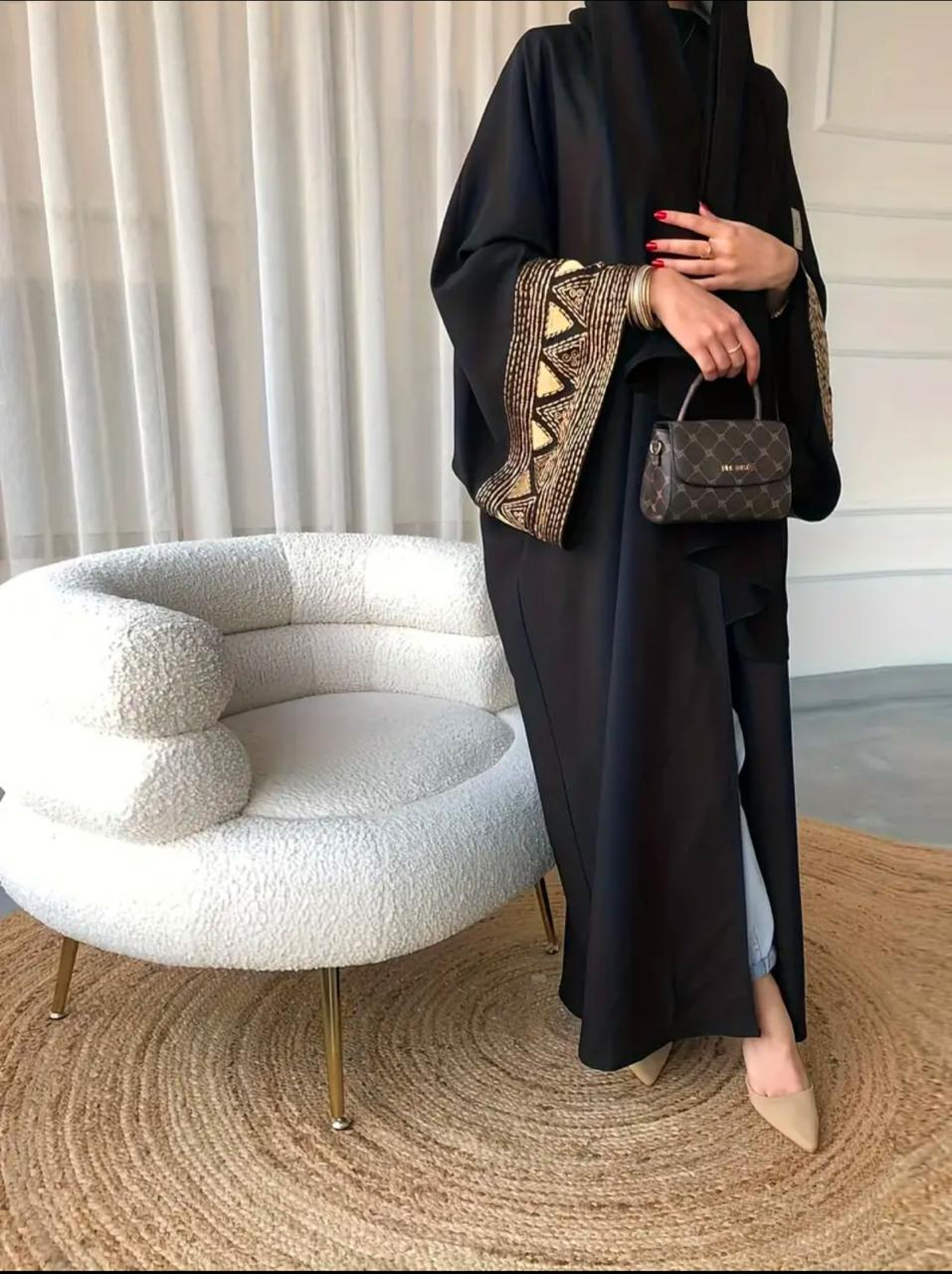 Graceful Wool Peach Abaya with Stoller – Premium Islamic Wear