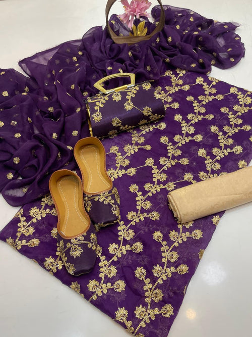 5-Piece Premium Embroidered Festive Suit with Matching Khussa & Clutch – Grand Bazar