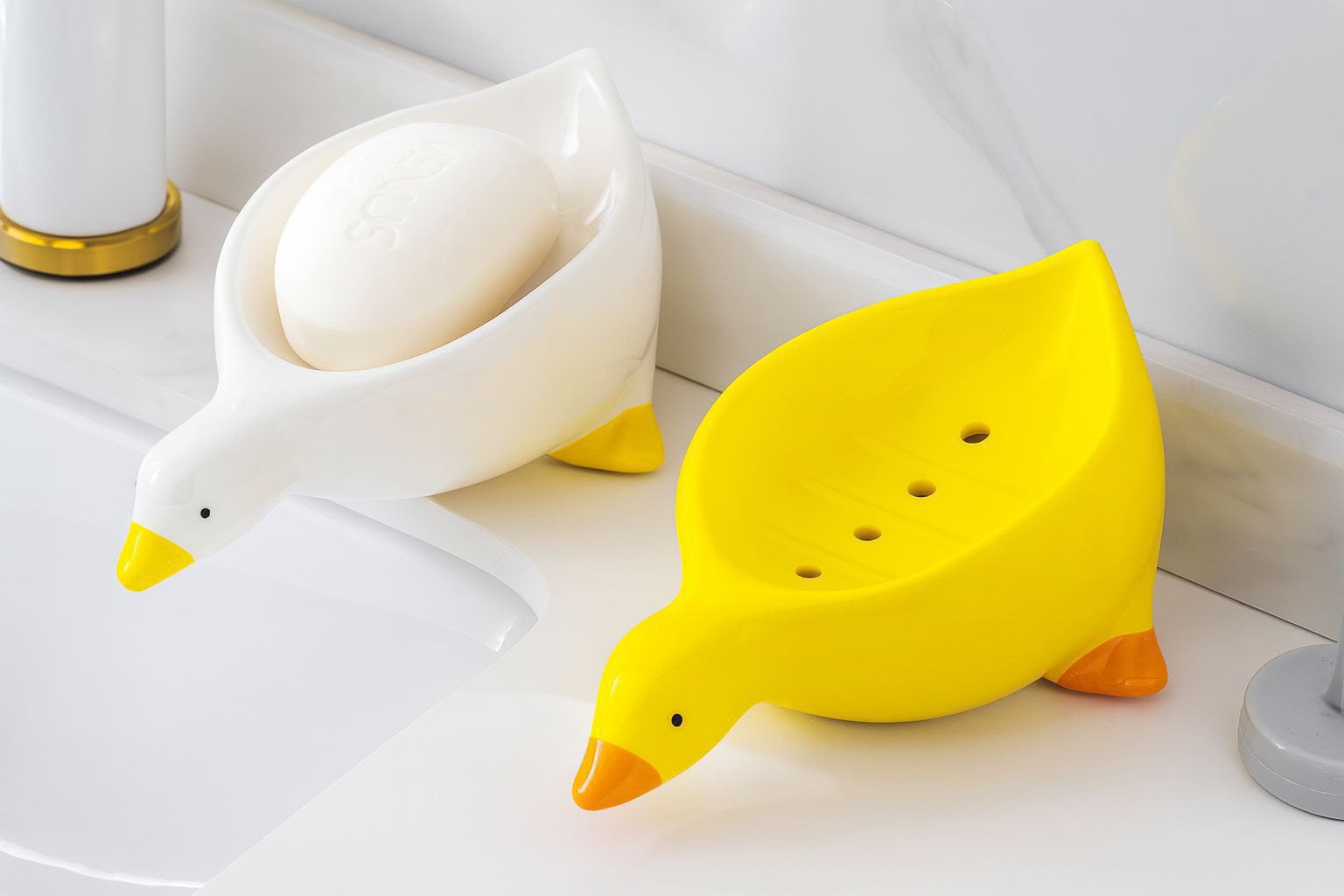 Cute Duck Soap Holder with Self-Draining Design for Bathroom & Kitchen