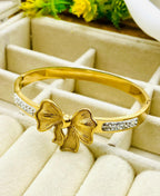 Fancy Butterfly Design Stainless Steel Zircon Stones Hand Cuff for Her