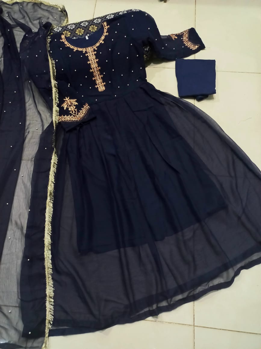 Ready to Wear Embroidered Pearl-Detailed Chiffon Long Maxi 3-Piece Set