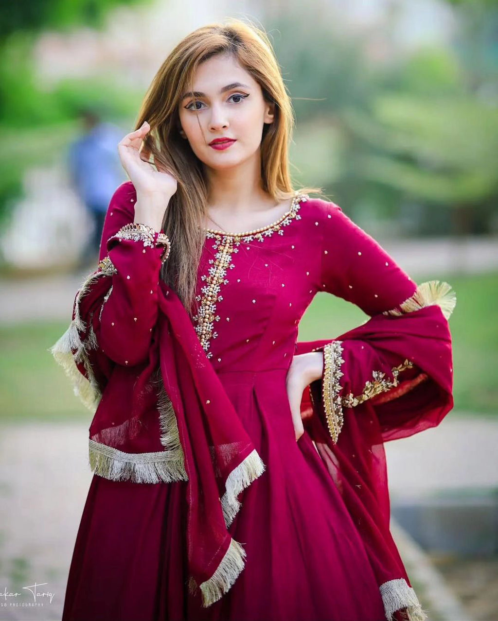 Ready to Wear Embroidered Pearl-Detailed Chiffon Long Maxi 3-Piece Set