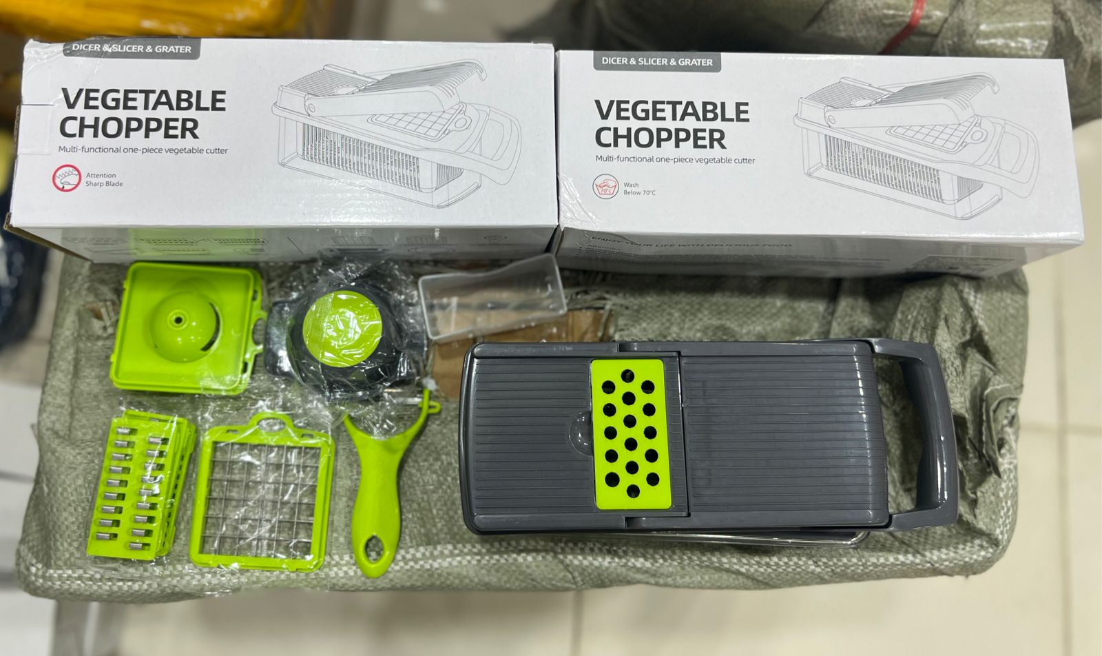 16-in-1 Multifunctional Mandoline Slicer & Veggie Food Chopper