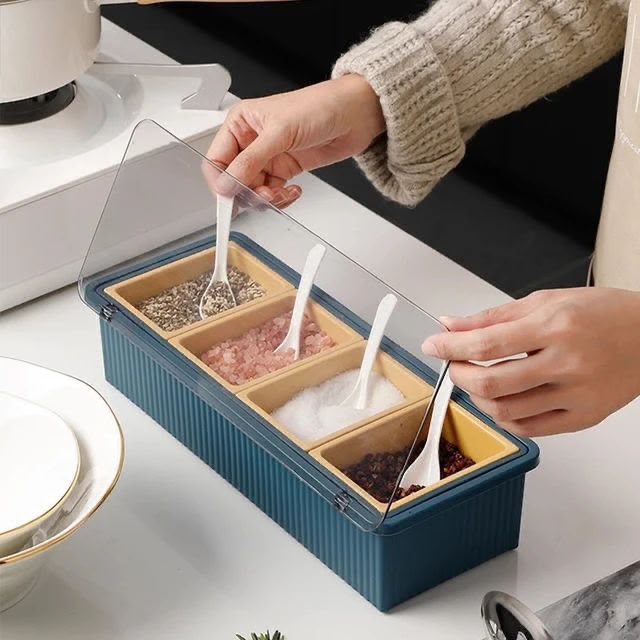 4 Portions Detachable Spice Rack with Transparent LID and 4 Spoons
