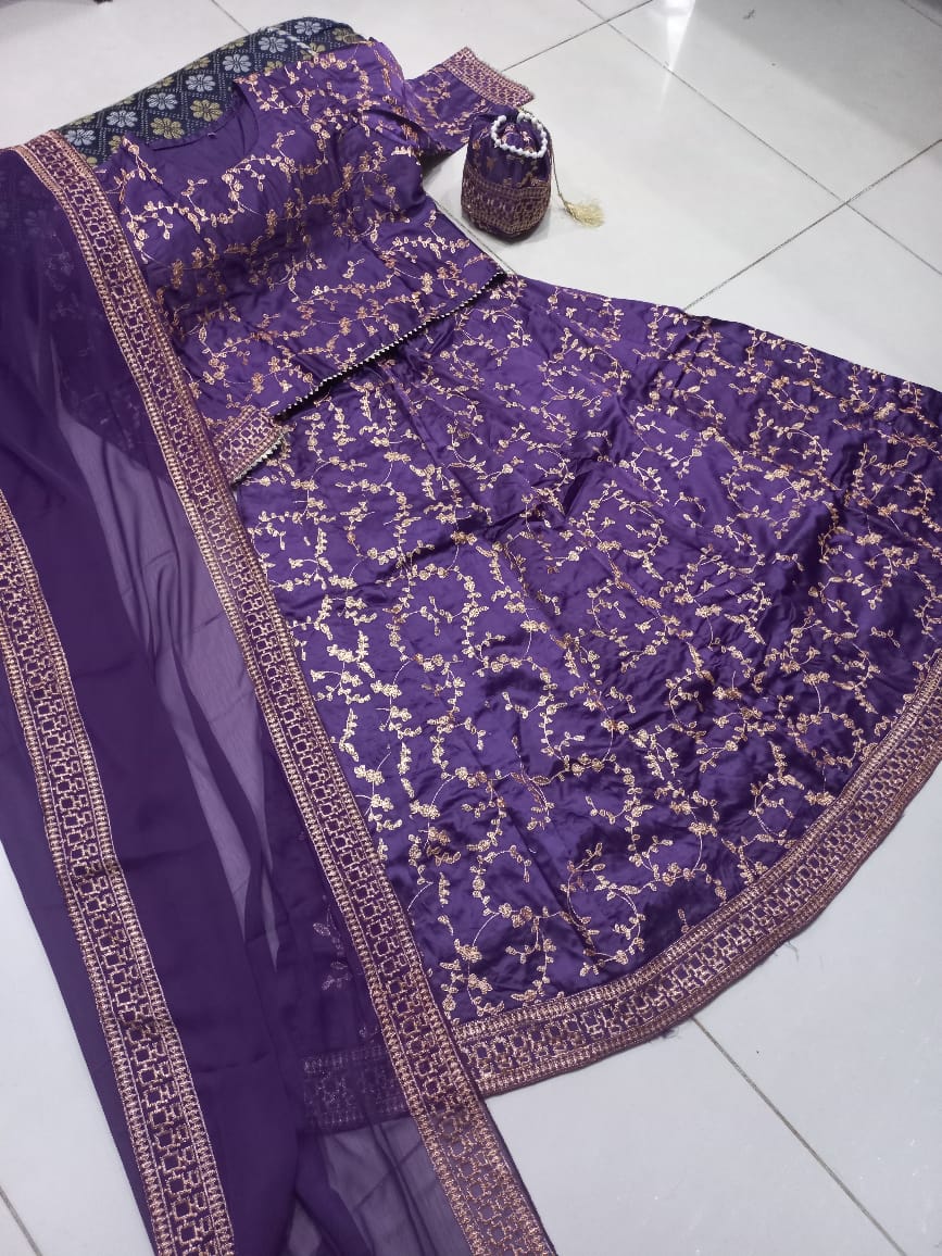 Ready to Wear 4 Piece Embroidered Top with Long Flare Skirt, Dupatta & Potli