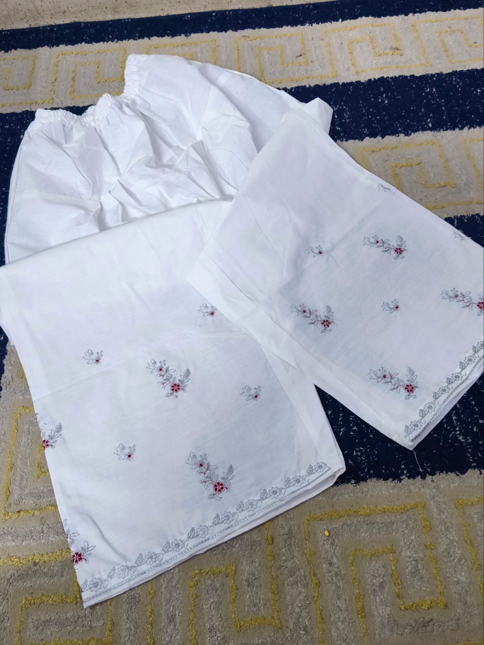 Ready to Wear Elegant Embroidered Bareeza Cotton Farshi Shalwaar Co-Ord Set
