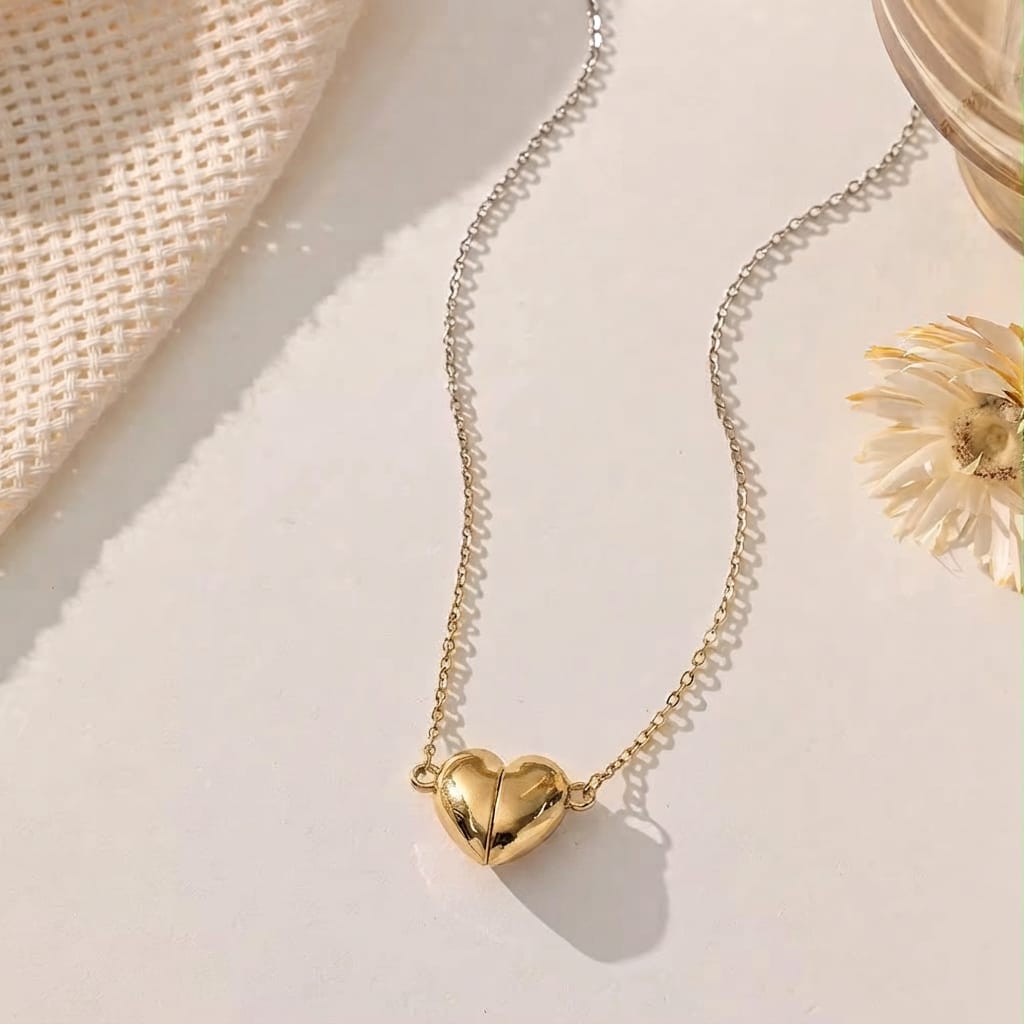 Magnetic Broken Heart Locket – Silver & Golden