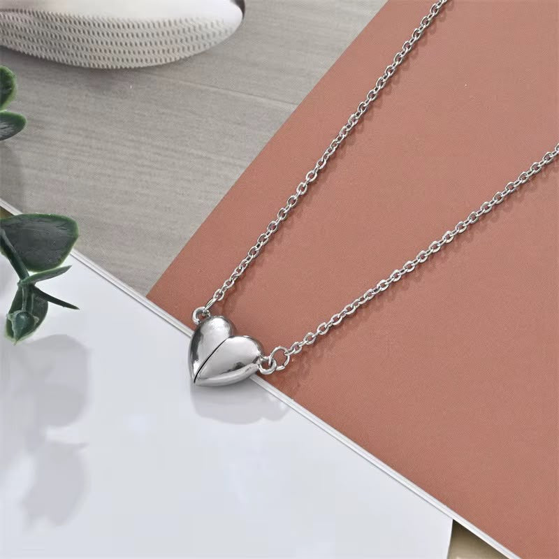 Magnetic Broken Heart Locket – Silver & Golden