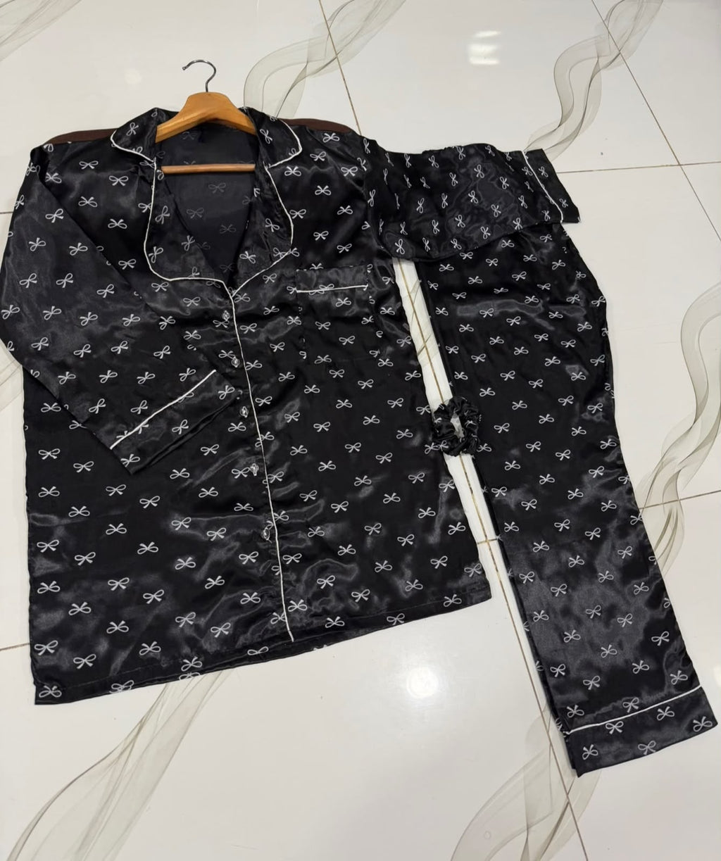 3-Piece China Silk Nightwear Suit – Bow Print & Piping with Hair Scrunch