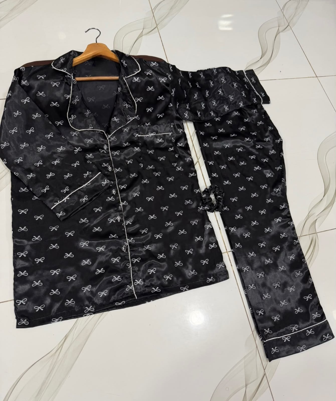 3-Piece China Silk Nightwear Suit – Bow Print & Piping with Hair Scrunch