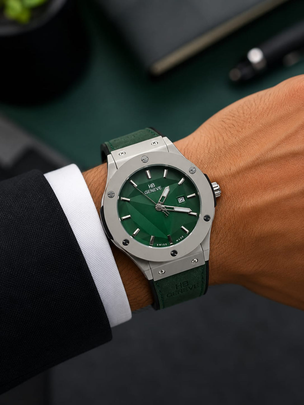 Luxury New Model Watch – Working Date & Master Lock Strap