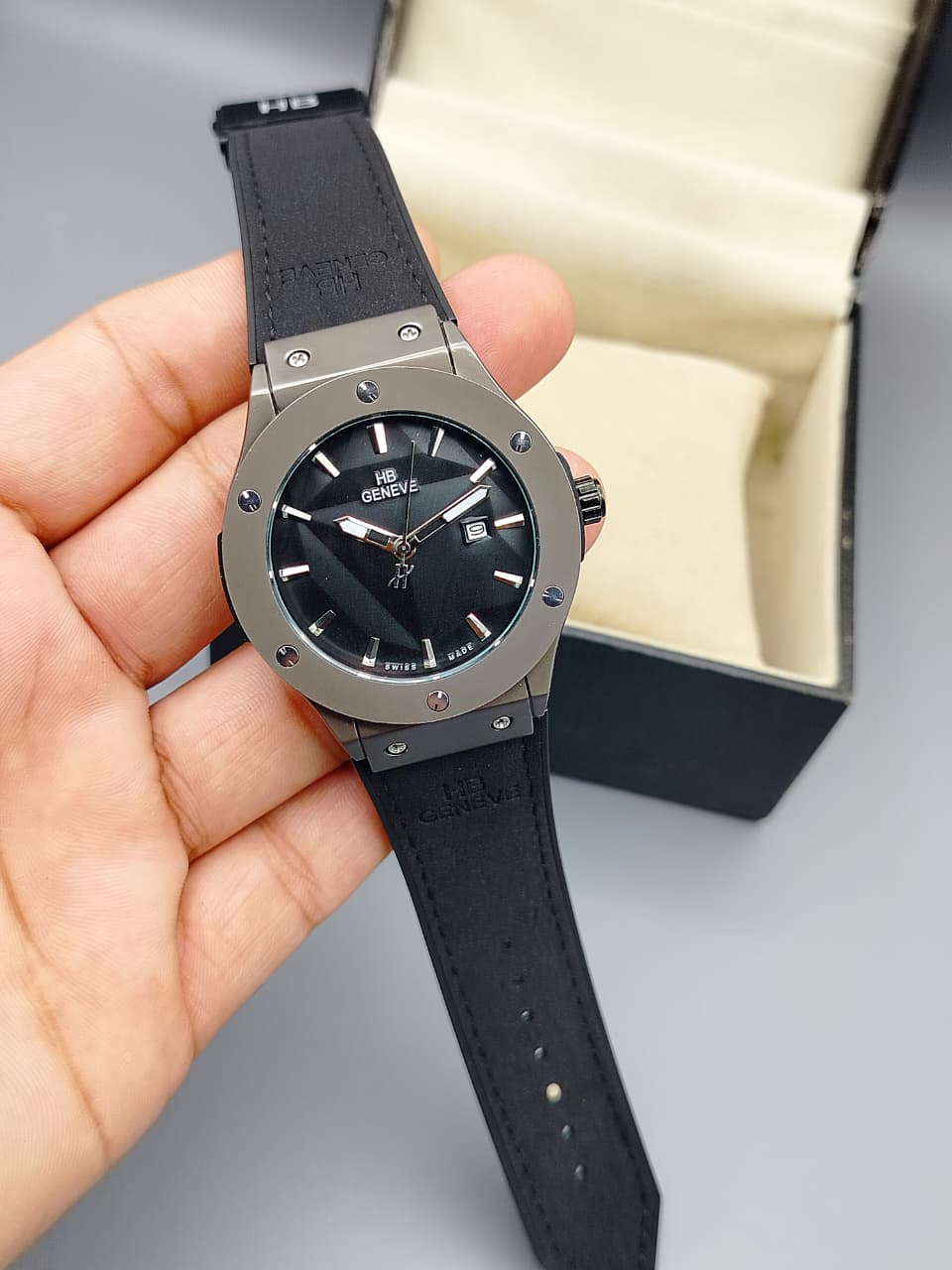 Luxury New Model Watch – Working Date & Master Lock Strap