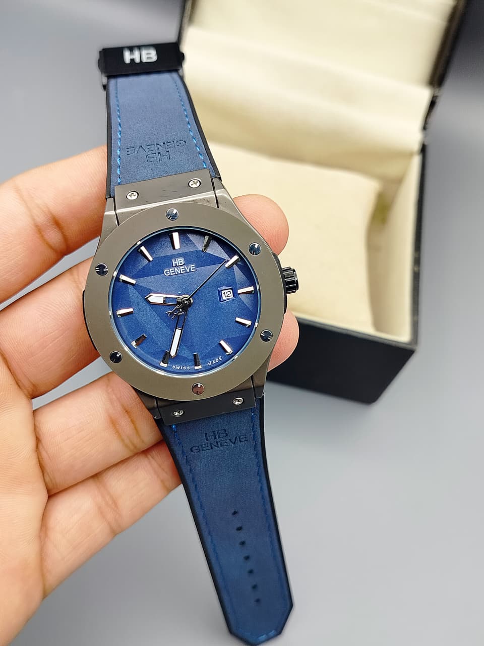 Luxury New Model Watch – Working Date & Master Lock Strap