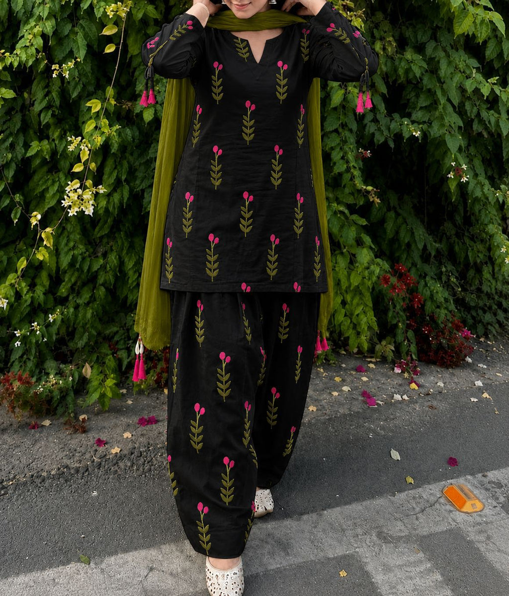Trending 3-Piece Digital Printed Doria Lawn Farshi Shalwar Suit – Dori Work