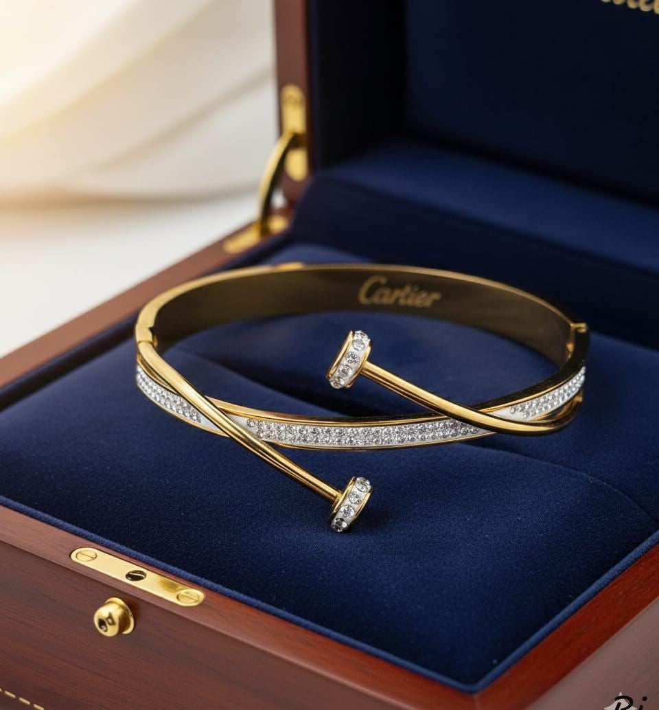 Openable Stainless Steel Zircon Handcuff Bracelet for Women