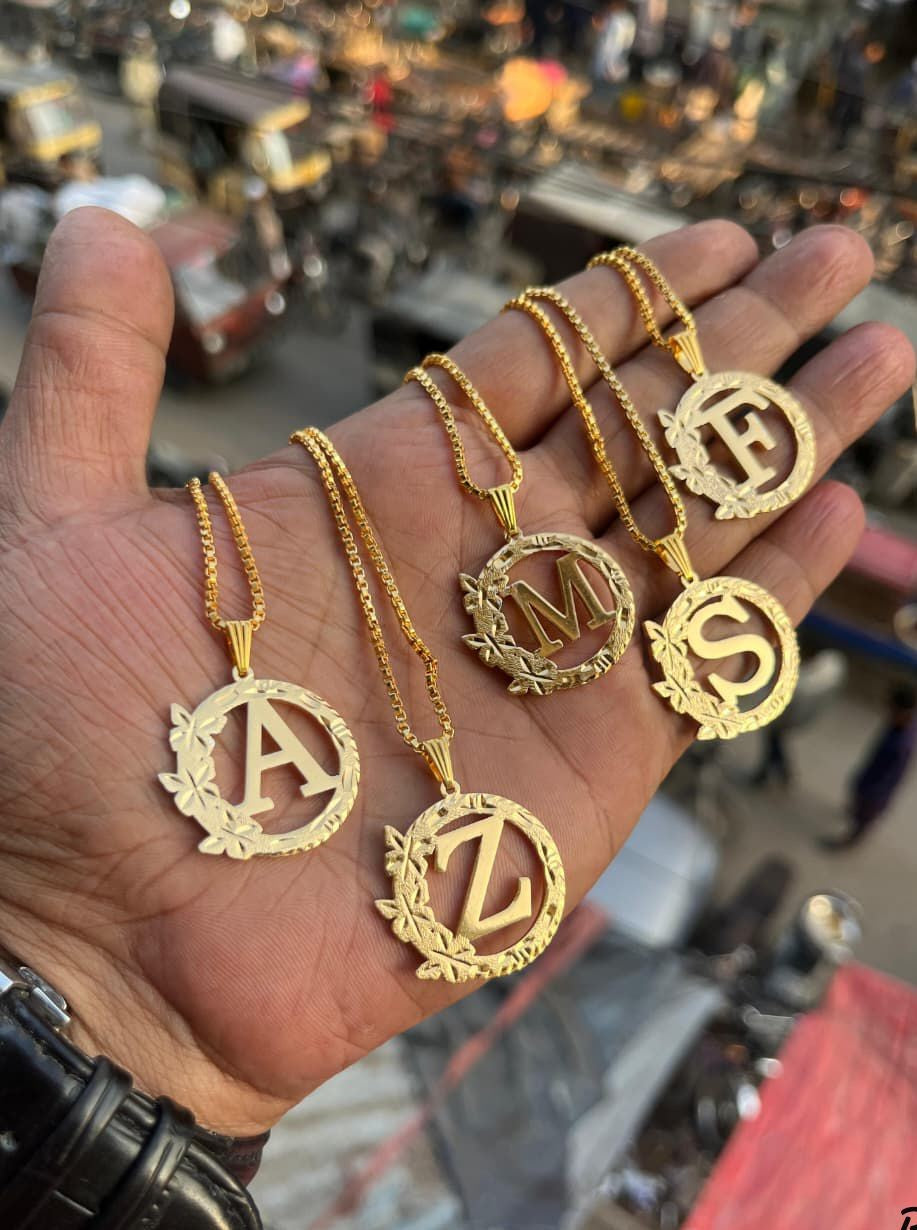 Pack of 2 Customise Initial Ring & Name Locket – Gold-Plated Personalised Jewellery Set