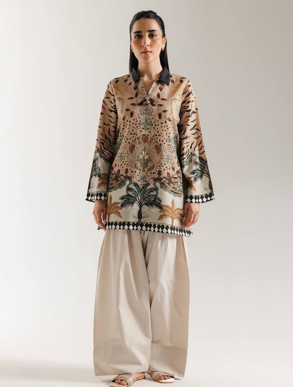 Ready to Wear 2-Piece High Quality Digital Ethnic Print Doria Lawn Suit – Free Size