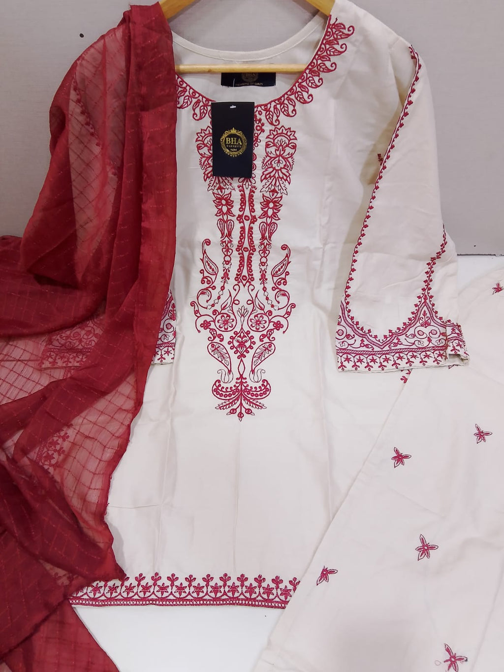 Ready to Wear Premium Embroidered Cotton Breeze Suit with Lacha Flapper