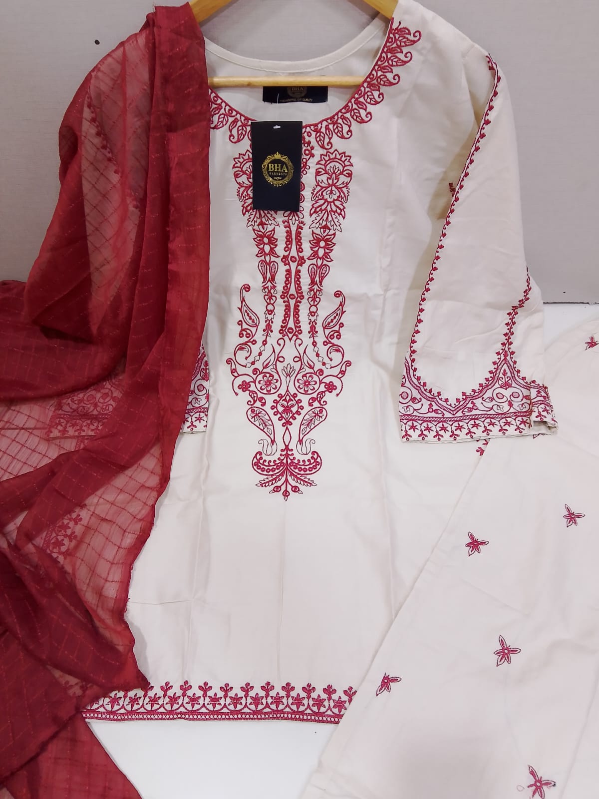 Ready to Wear Premium Embroidered Cotton Breeze Suit with Lacha Flapper