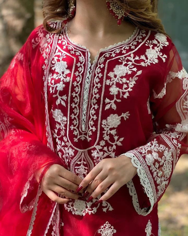 Ready to Wear 3-Piece Embroidered Organza Suit with Crepe Inner & Dupatta