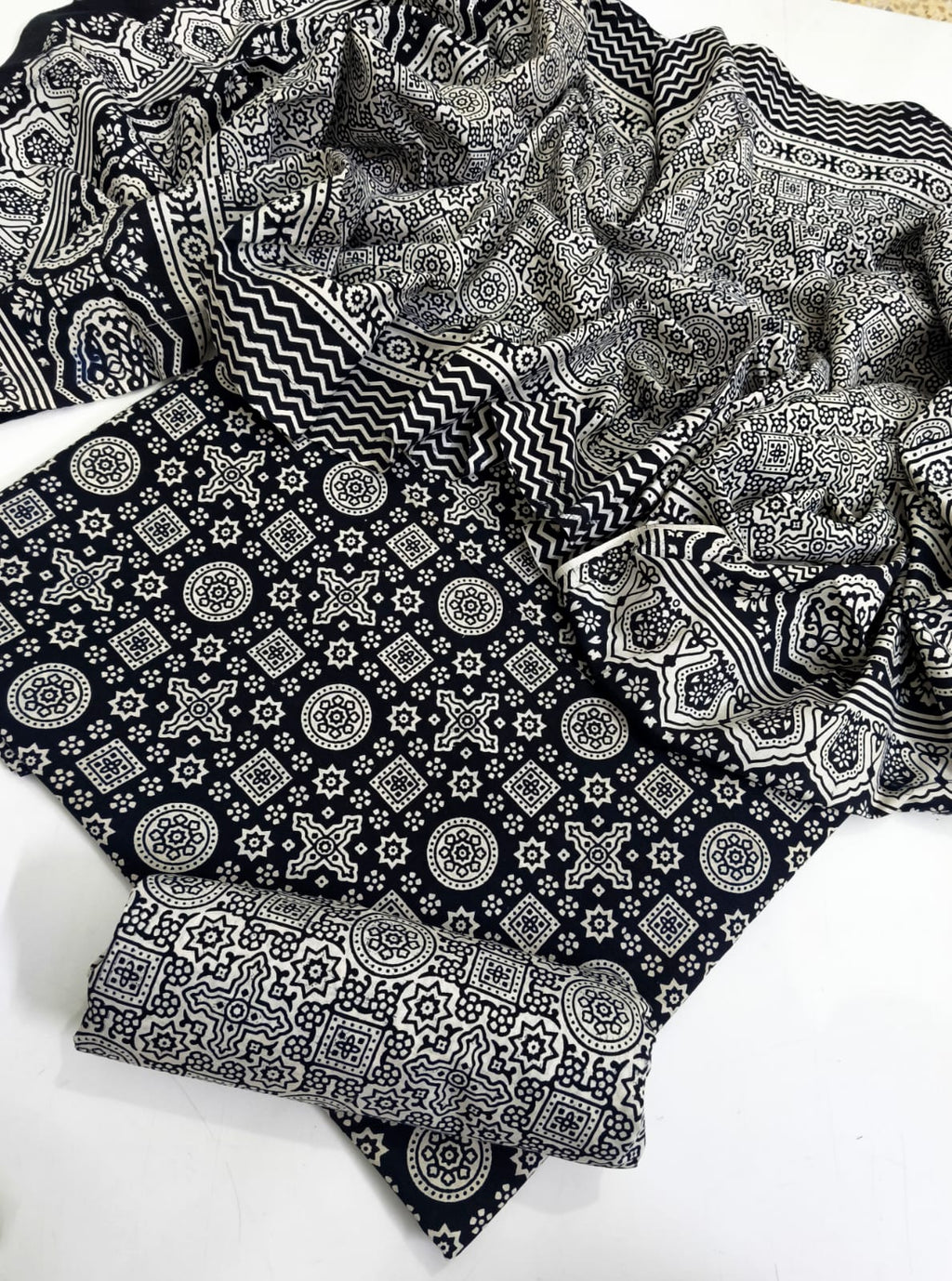 Traditional Allover Print Black & white Ajrak Cotton 3-Piece Unstitched Suit | Cultural Sindhi Print Dress