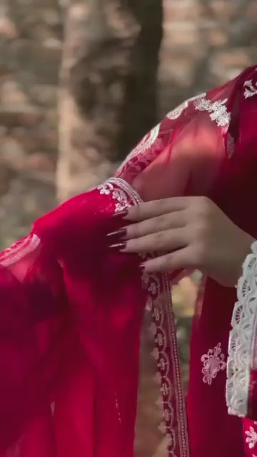 Ready to Wear 3-Piece Embroidered Organza Suit with Crepe Inner & Dupatta