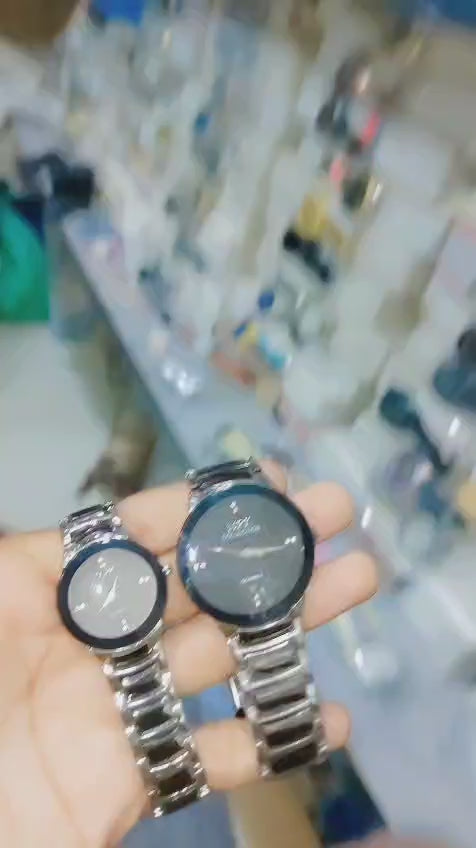 Couple Pair Watch with Metal Chain